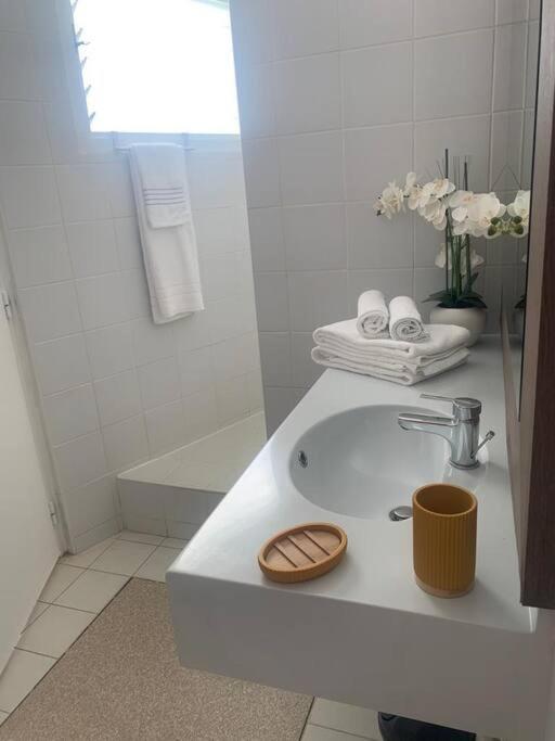 Agreable Studio Au Bord De Mer. سانت فرانسوا المظهر الخارجي الصورة